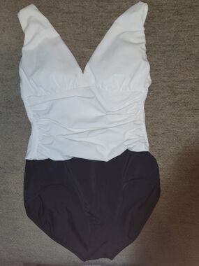 Jantzen's Trimshaper White & Black Two-Tone Trim Swim One-Piece